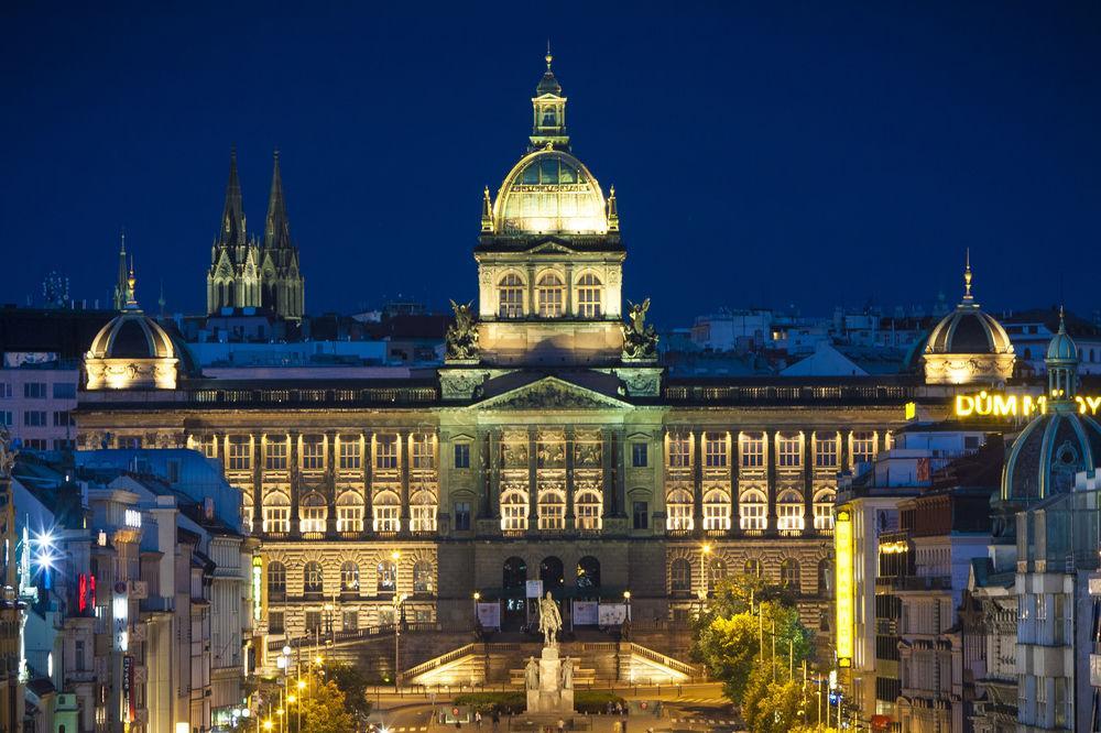 Hotel Modra Ruze Prague Exterior photo