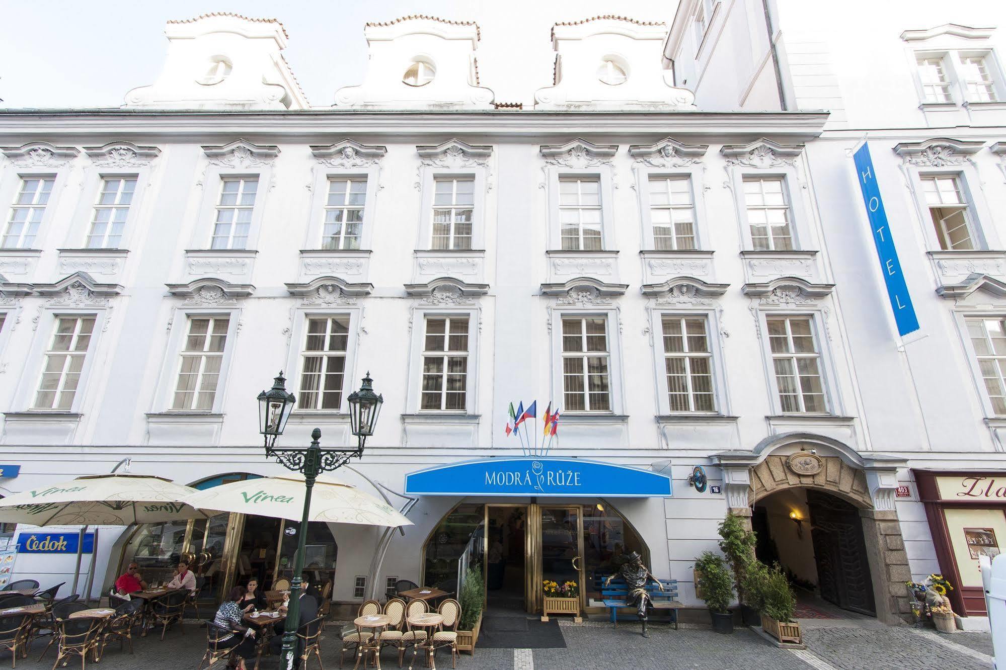 Hotel Modra Ruze Prague Exterior photo